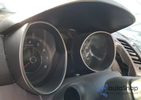 2015 Hyundai Elantra Se z USA, uszkodzony, nr VIN 5NPDH4E1FH549343